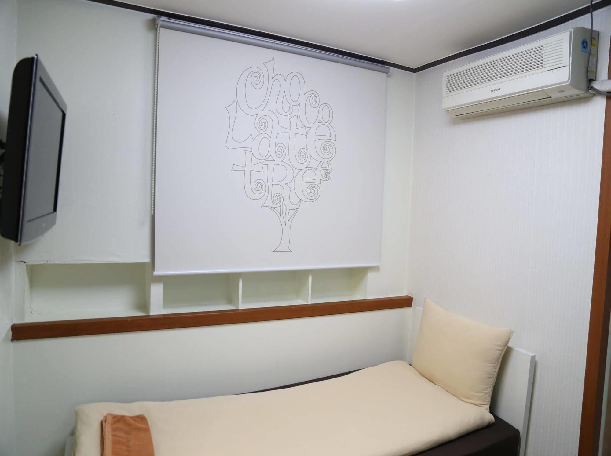 Chocolate Tree Sinchon Hotell Seoul Eksteriør bilde